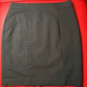 H&M: Black Skirt